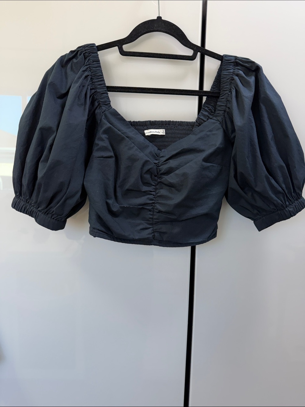 Abercrombie & Fitch Black Puff Sleeve Ruched Crop Top